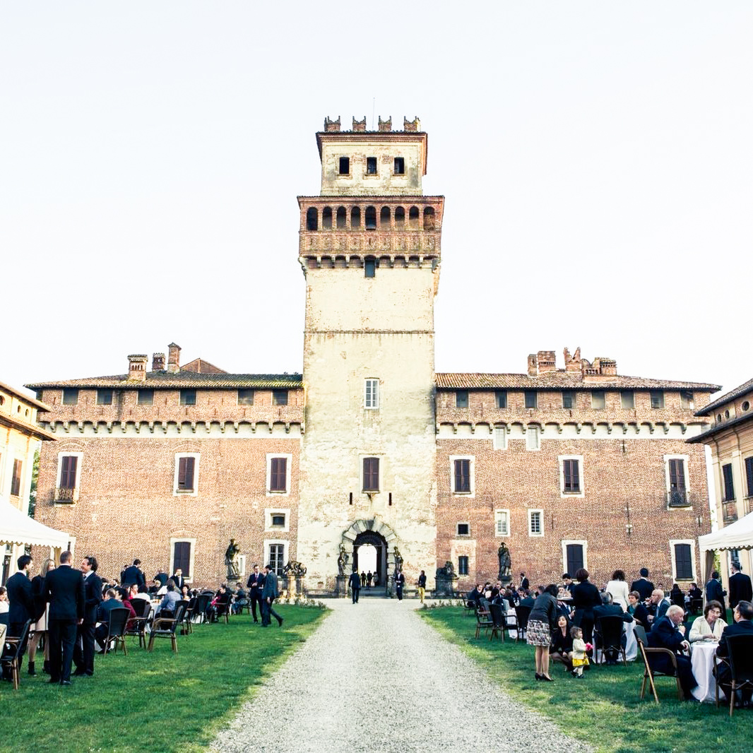 Ingresso imponente castello procaccini