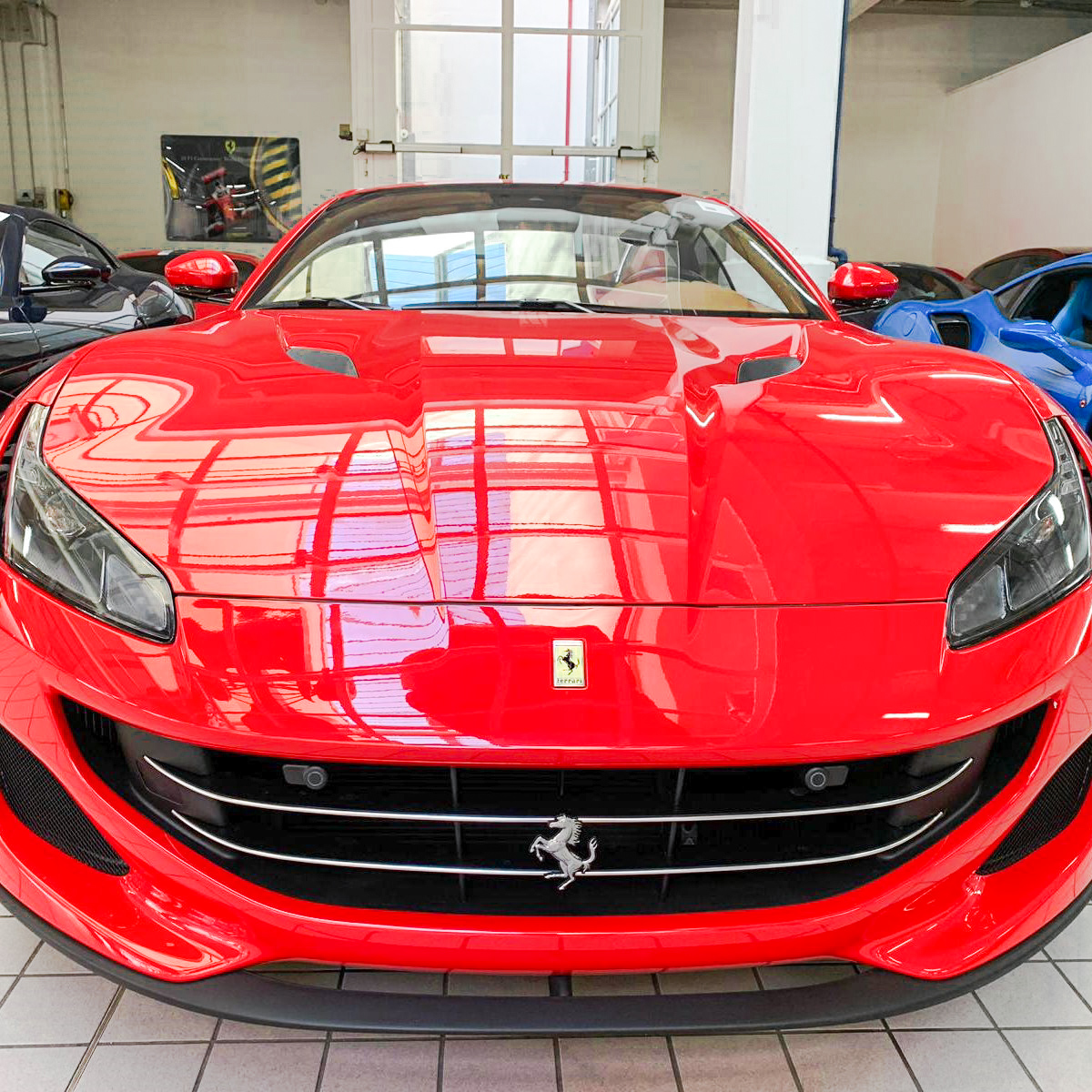 supercar ferrari portofino rossa
