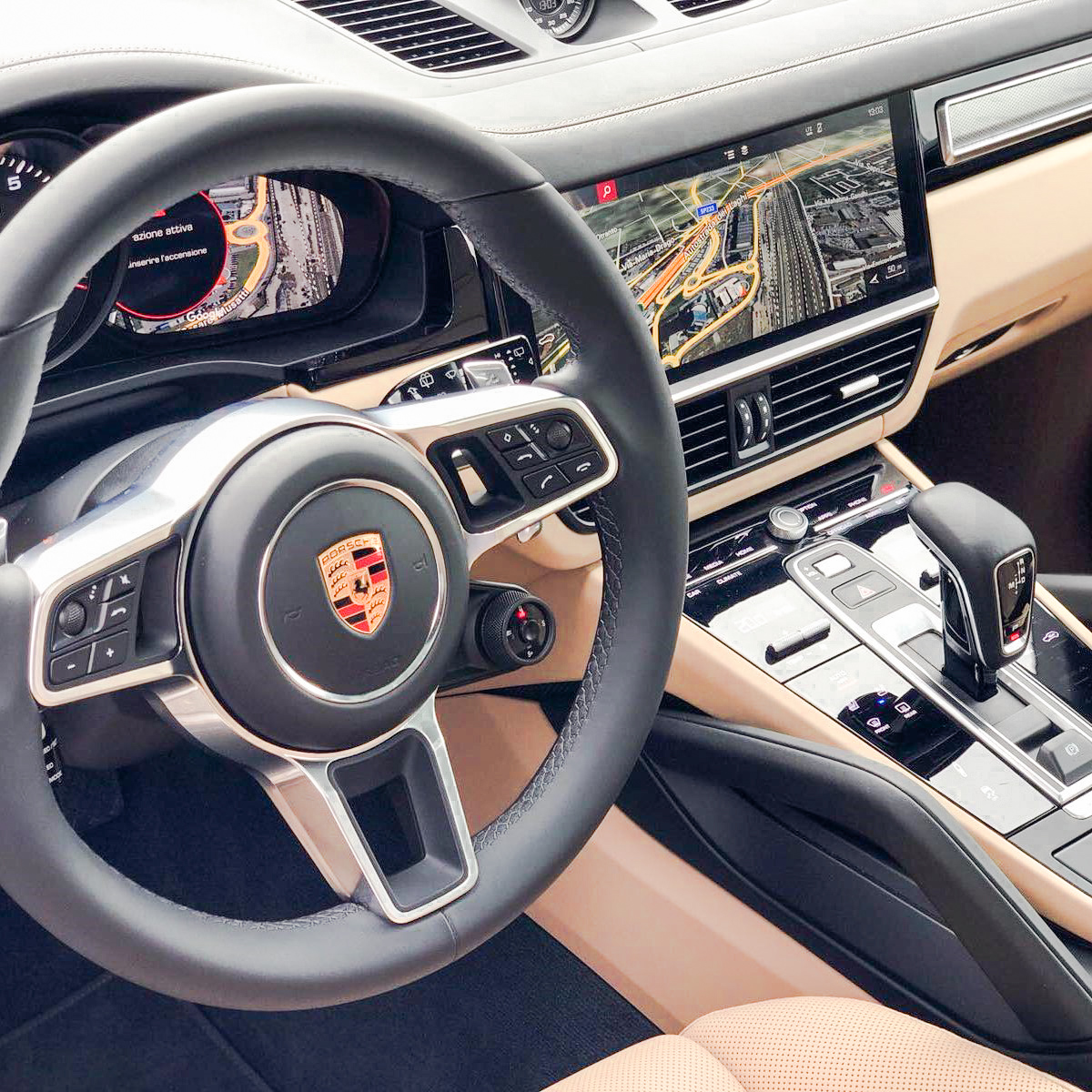 AUto moderna porsche cayenne interno